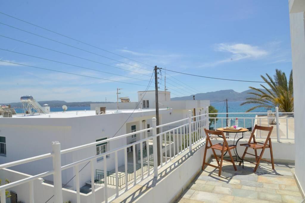Esperos Seaside Suite In Adamas, Milos Kültér fotó