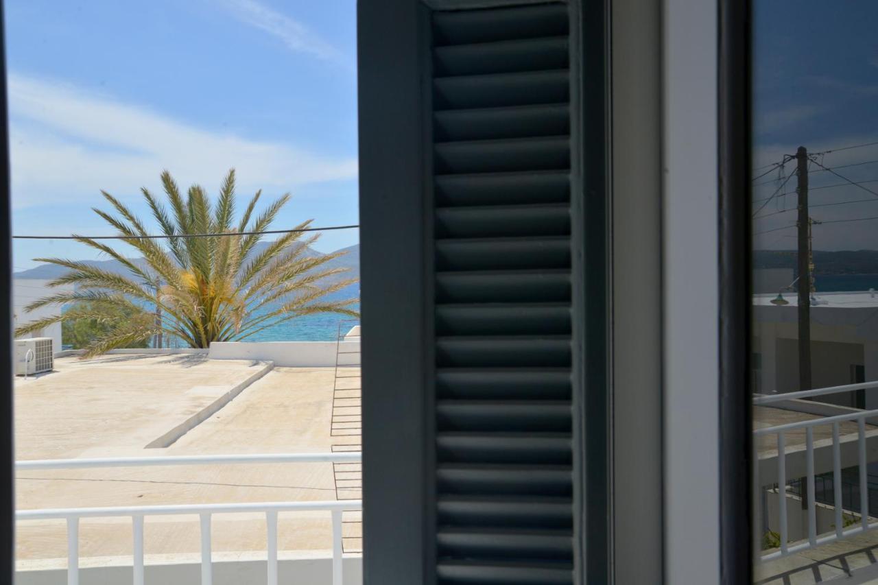 Esperos Seaside Suite In Adamas, Milos Kültér fotó