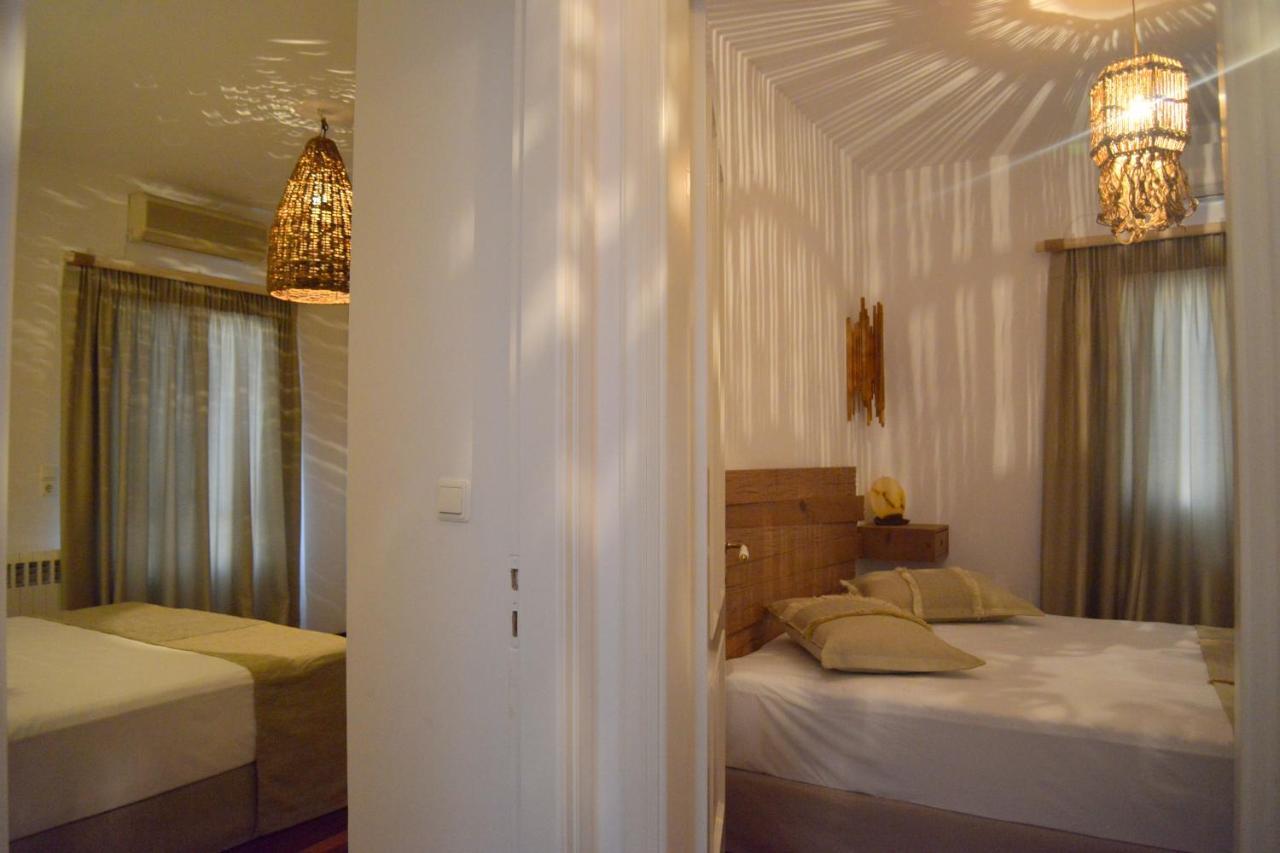 Esperos Seaside Suite In Adamas, Milos Kültér fotó