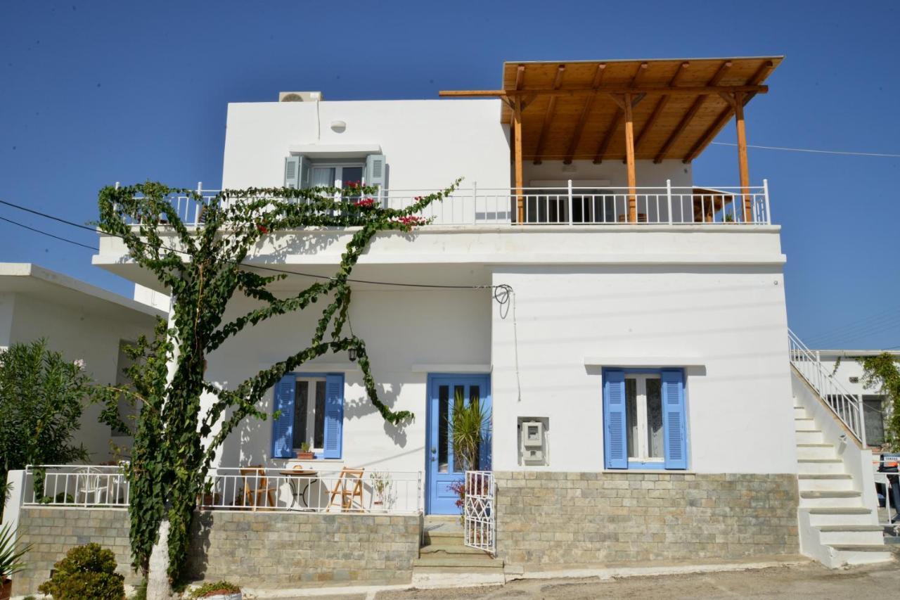 Esperos Seaside Suite In Adamas, Milos Kültér fotó